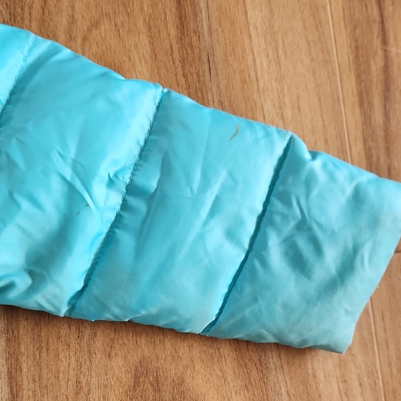 OneKid Car Seat Coat, Size 2, Teal, Winter Down Puffer Jacket - Picture 4 of 5